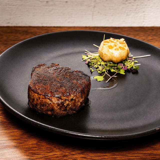 8 oz Filet Mignon.
